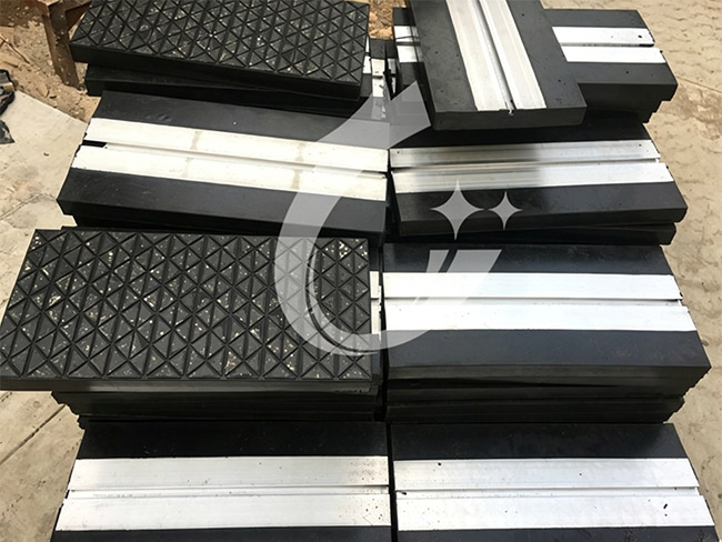 带沟槽三合一复合板2
